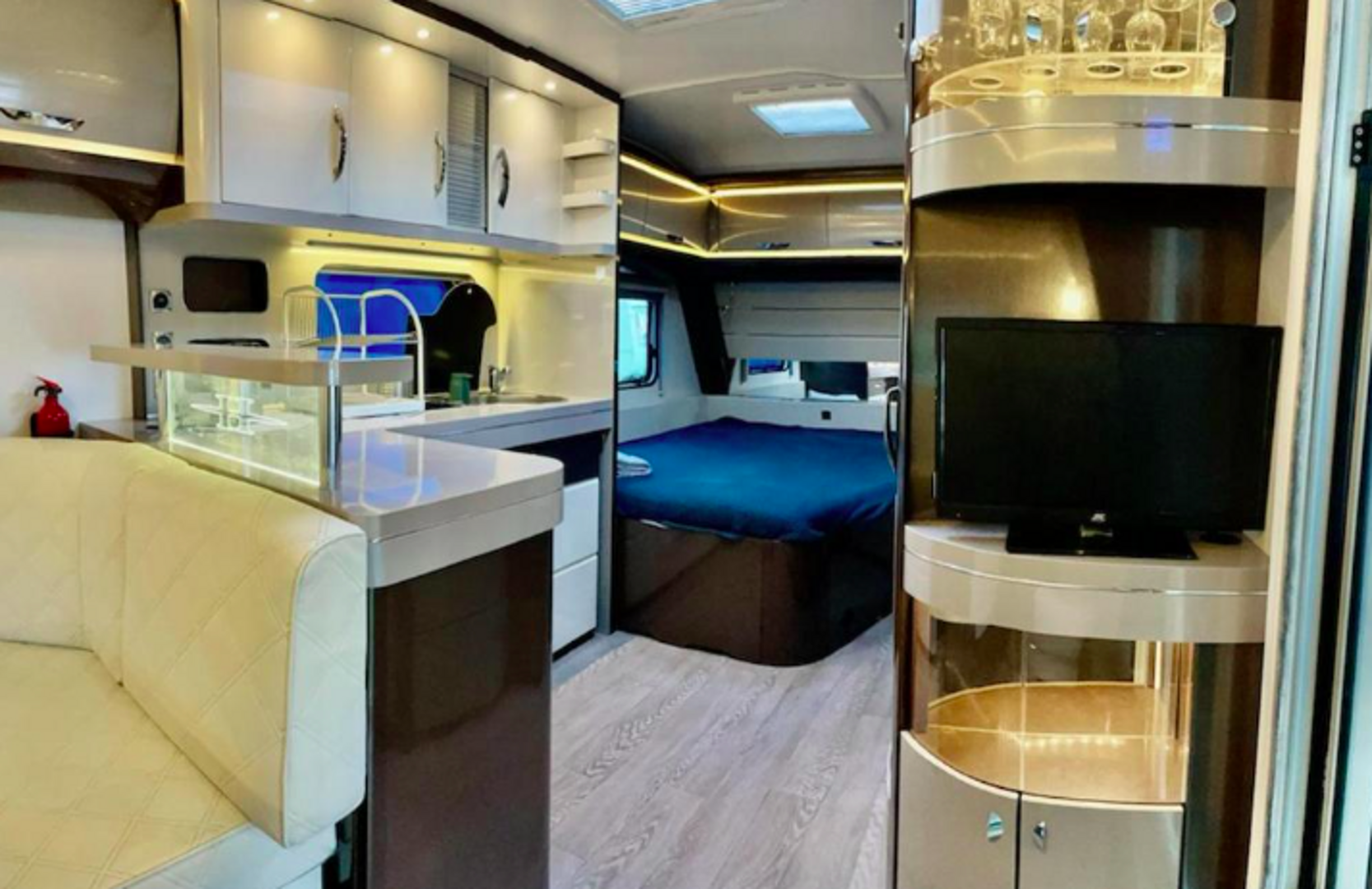 Przyczepa pod Papugami Przyczepa pod Papugami